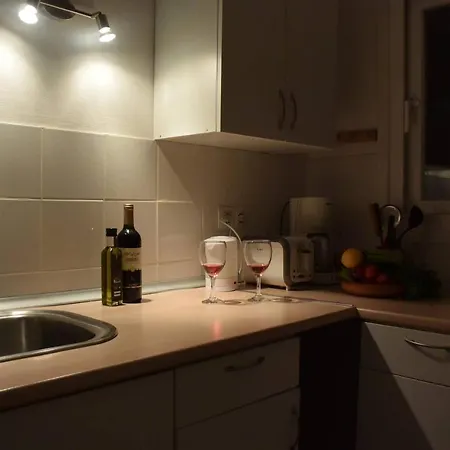 En El Centro De Marbella, Free Wi-fi * 马尔韦利亚