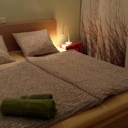 En El Centro De Marbella, Free Wi-fi * 马尔韦利亚